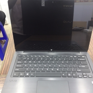 LAPTOP SONY CẢM ỨNG SIÊU MỎNG.